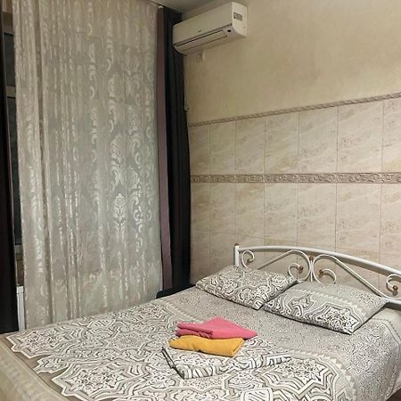 Studio Apartment Metro Pechersk Киев Экстерьер фото