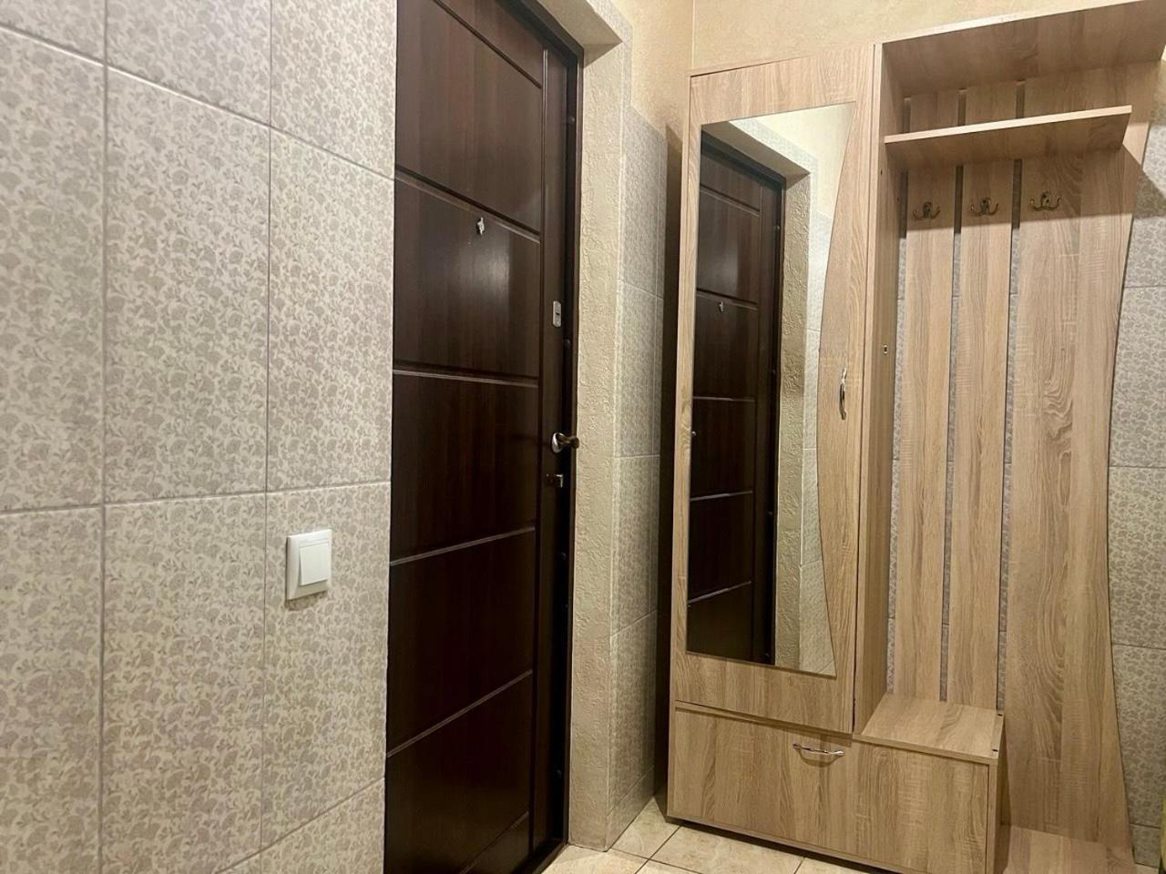 Studio Apartment Metro Pechersk Киев Экстерьер фото