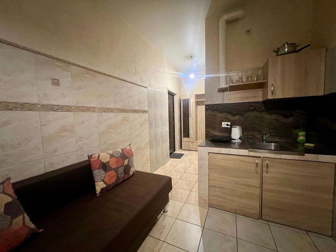 Studio Apartment Metro Pechersk Киев Экстерьер фото