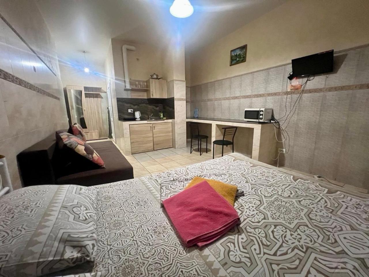Studio Apartment Metro Pechersk Киев Экстерьер фото