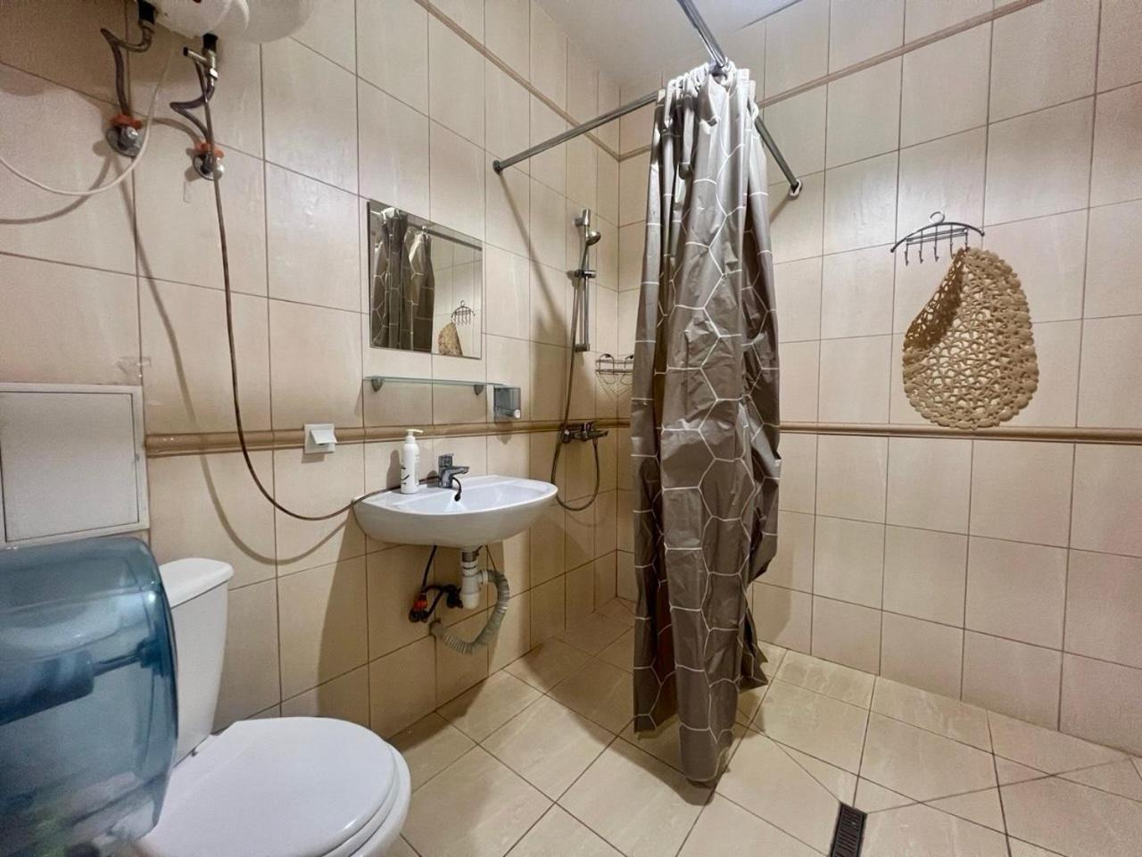 Studio Apartment Metro Pechersk Киев Экстерьер фото